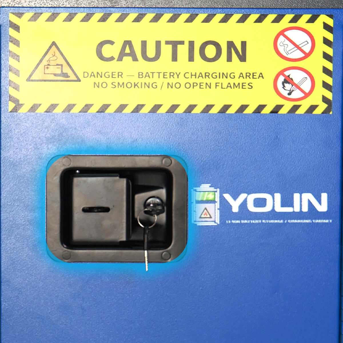 A_dual-lock_attached_to_a_Yolin_Urban_battery_charging_cabinet